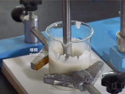 有機(jī)膨潤土預(yù)凝膠